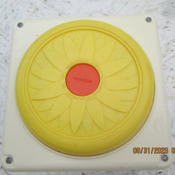 Vintage 1978 Fisher Price Turn and Learn Busy Box Baby Infant Toy #156 - Picture 7 of 7